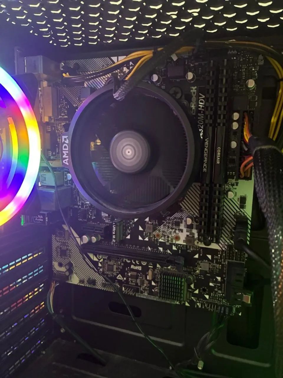 Ryzen 3 3200G com Cooler Box Original - Vídeo Integrado