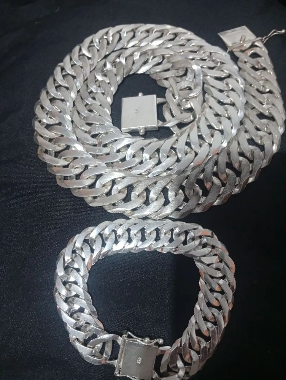 Corrente e pulseira estilo cubana pra maciça , 308gramas - Foto 3