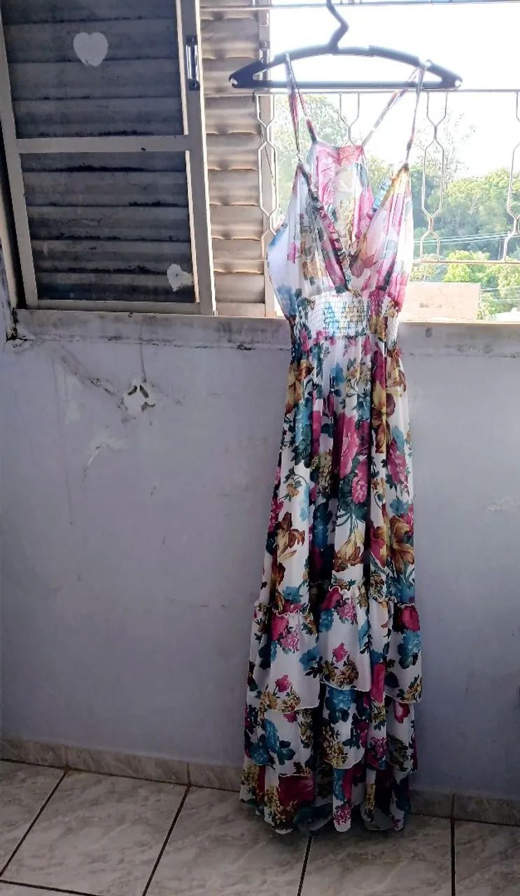 Vestido floral longo 