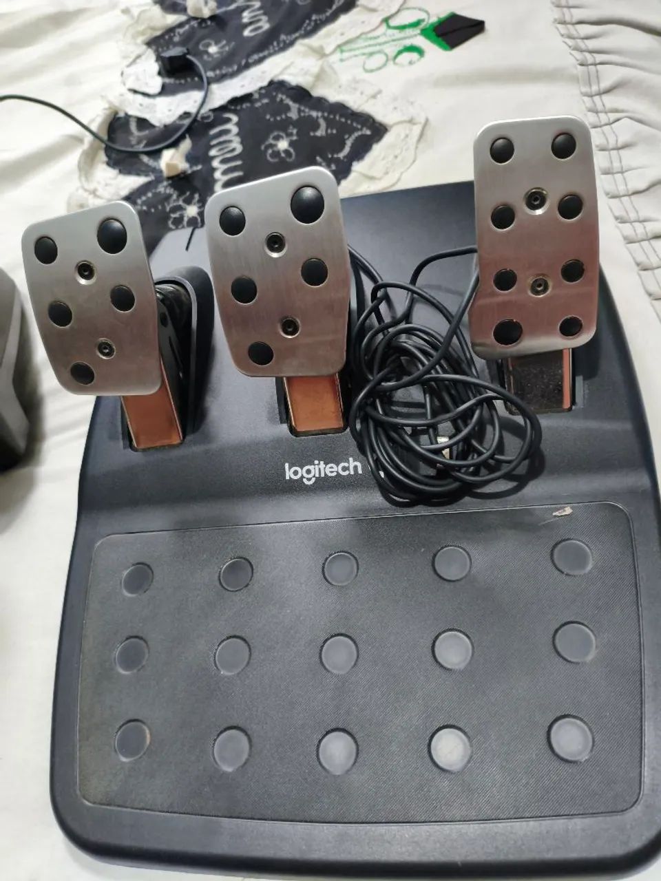 Kit Volante G29 + Pedal e Câmbio - Foto 3