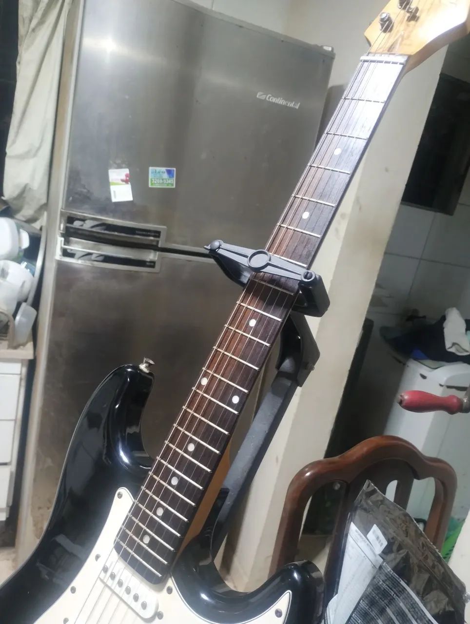 Guitarra Memphis stratocaster revisada pelo luthier, super confortável de tocar  - Foto 5