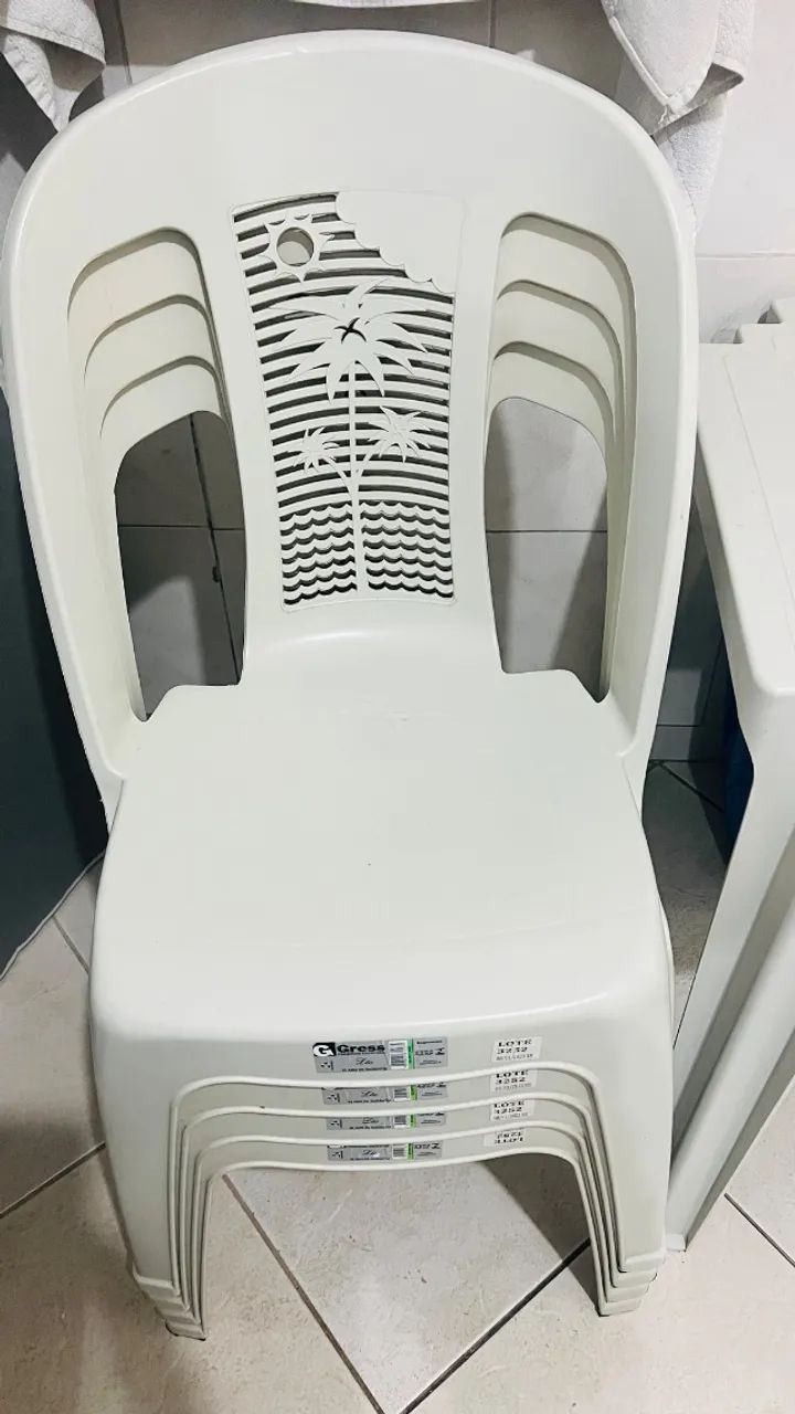 Mesa com 4 cadeiras  - Foto 5