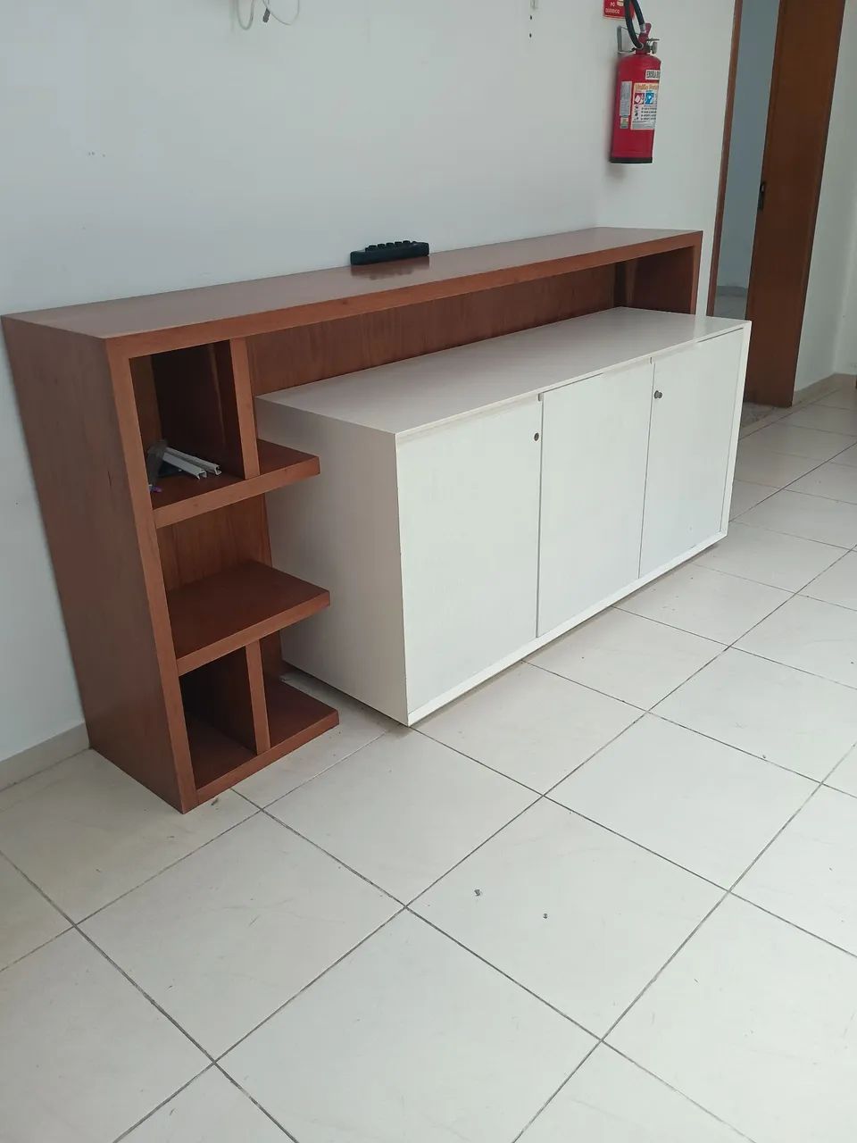 Móvel com armário embutido  - Foto 3