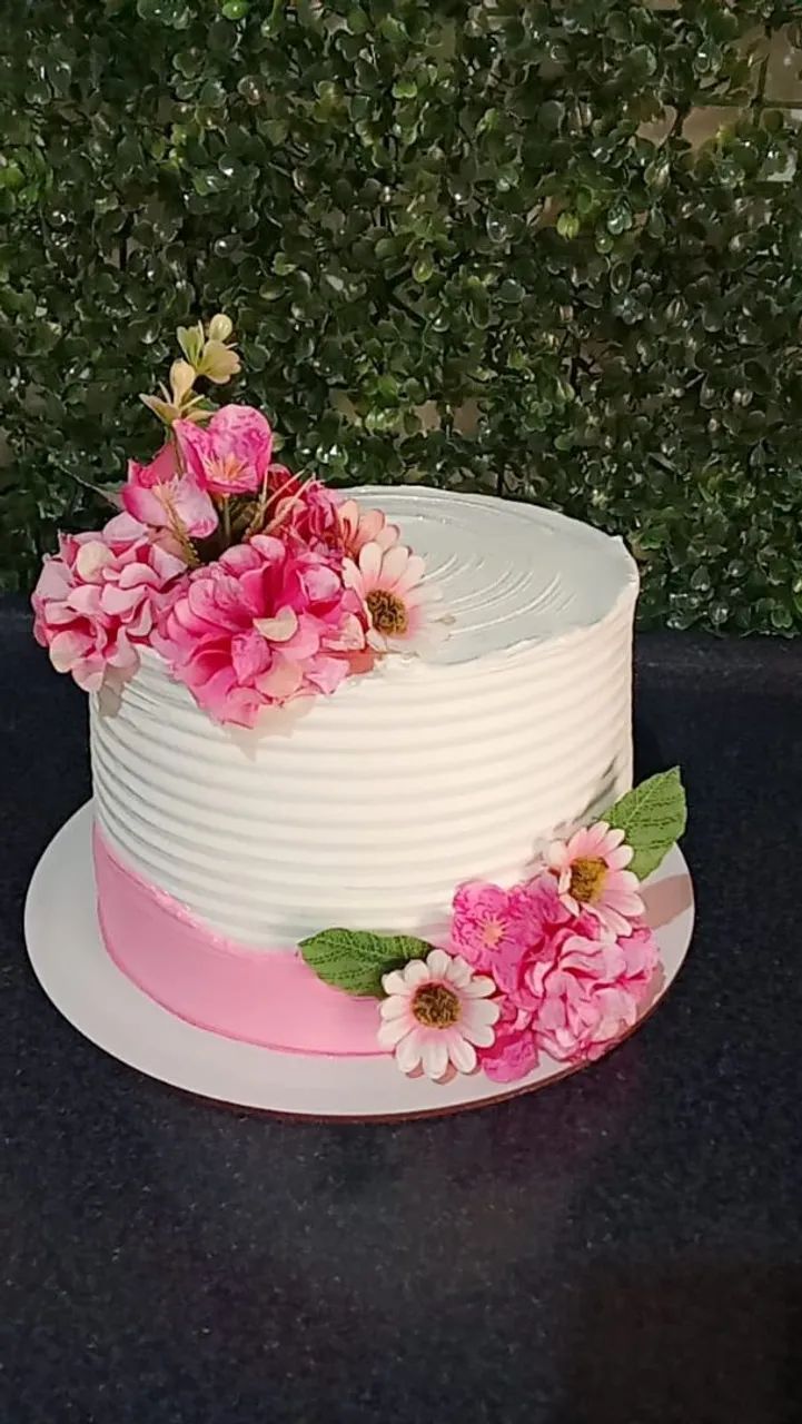 Bolos e doces personalizados  - Foto 5