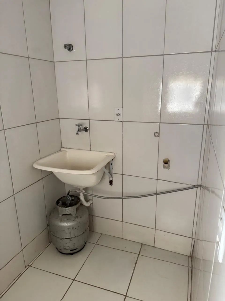 Kitnet próximo ao Buriti Shopping  - Foto 3