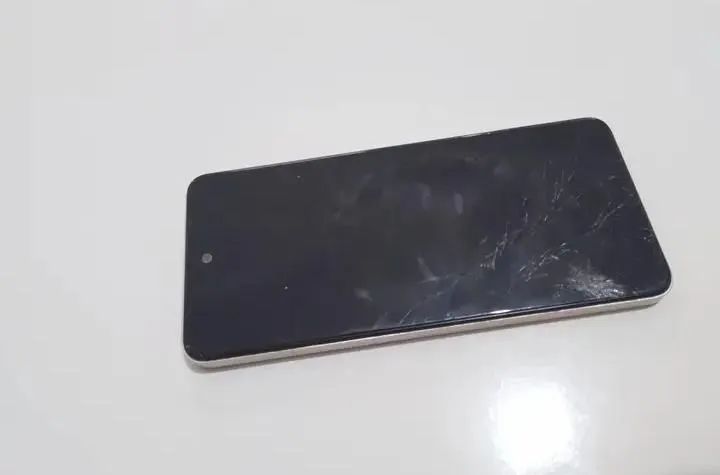 Cell infinix 8 - Foto 3