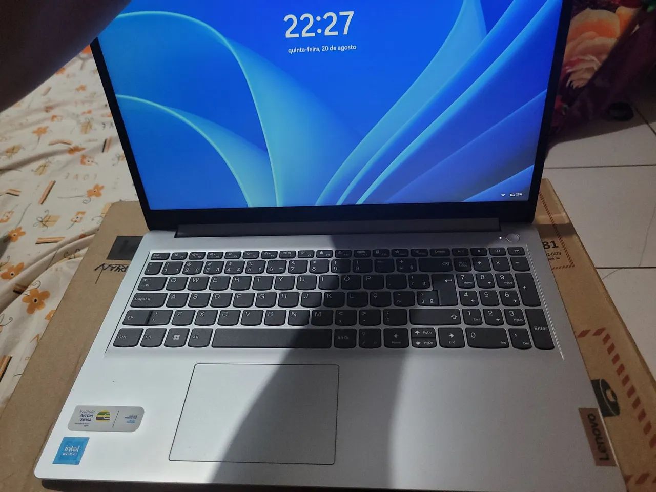 NOTEBOOK LENOVO - Foto 2