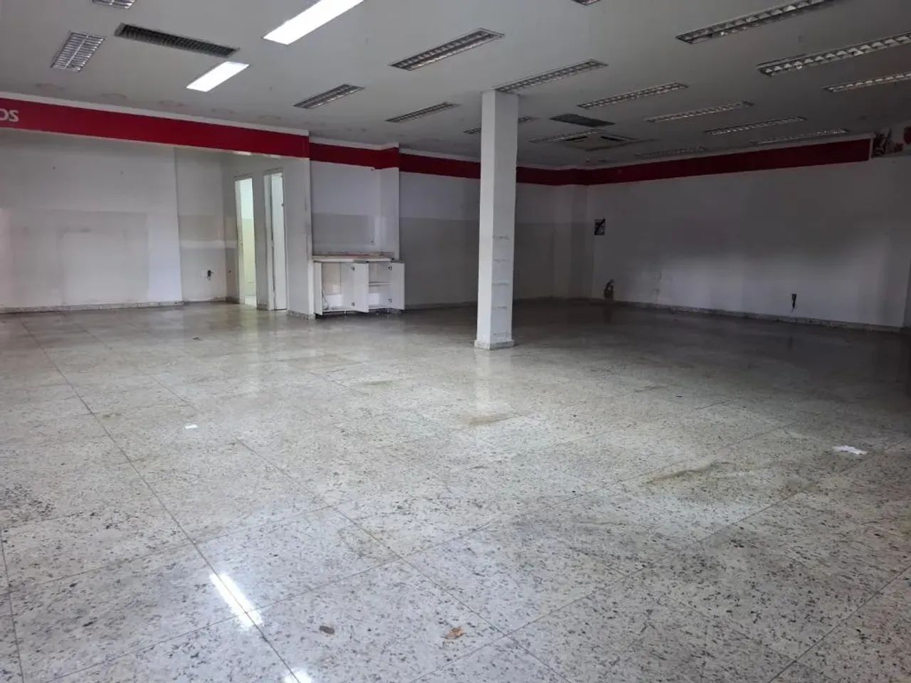GALPÃO COMERCIAL DE 430m² - AV. RIO VERDE, N°1130 - Foto 3