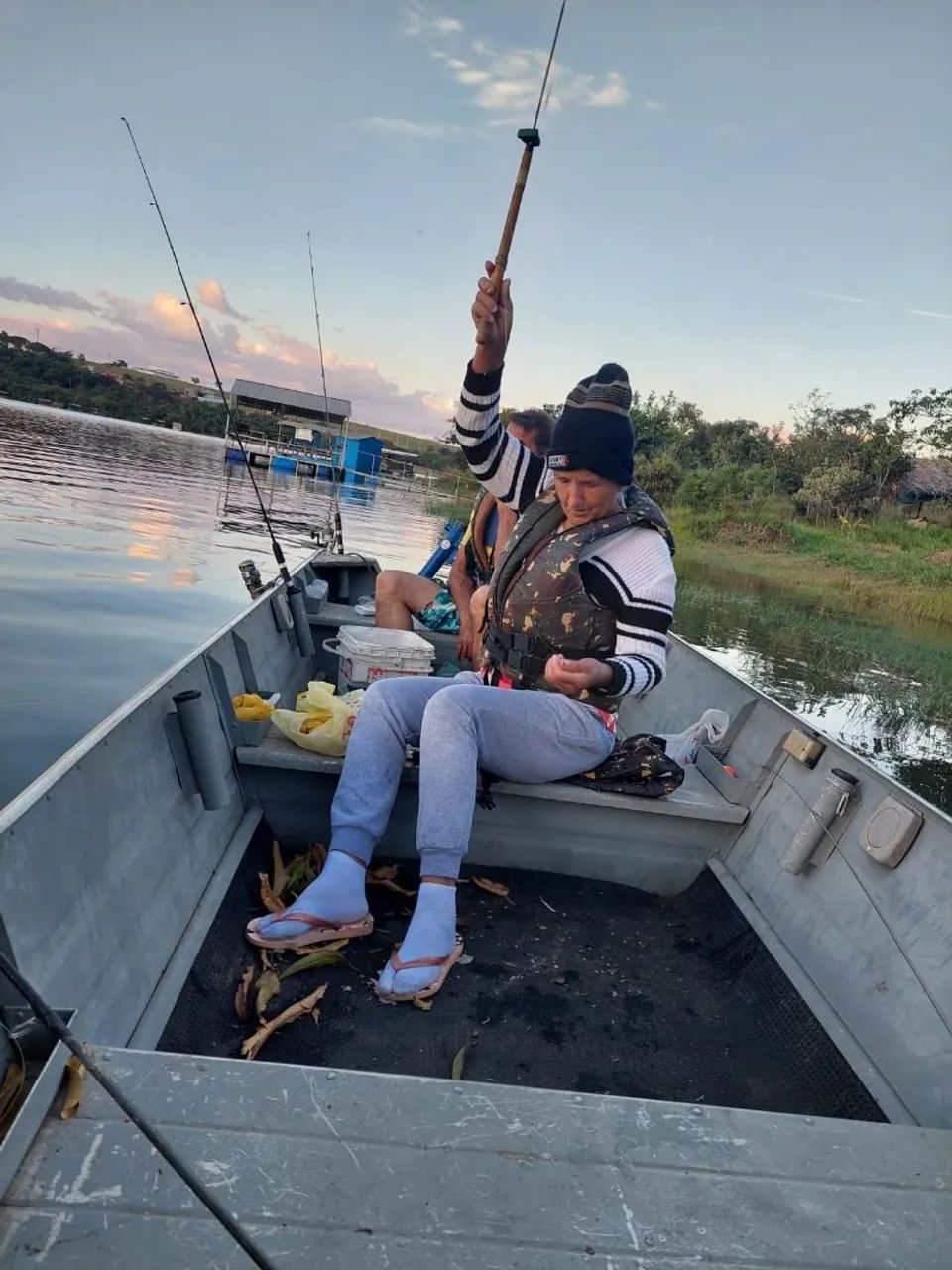 Lago Cor. 04, Abadiânia, Alugo  - Foto 4
