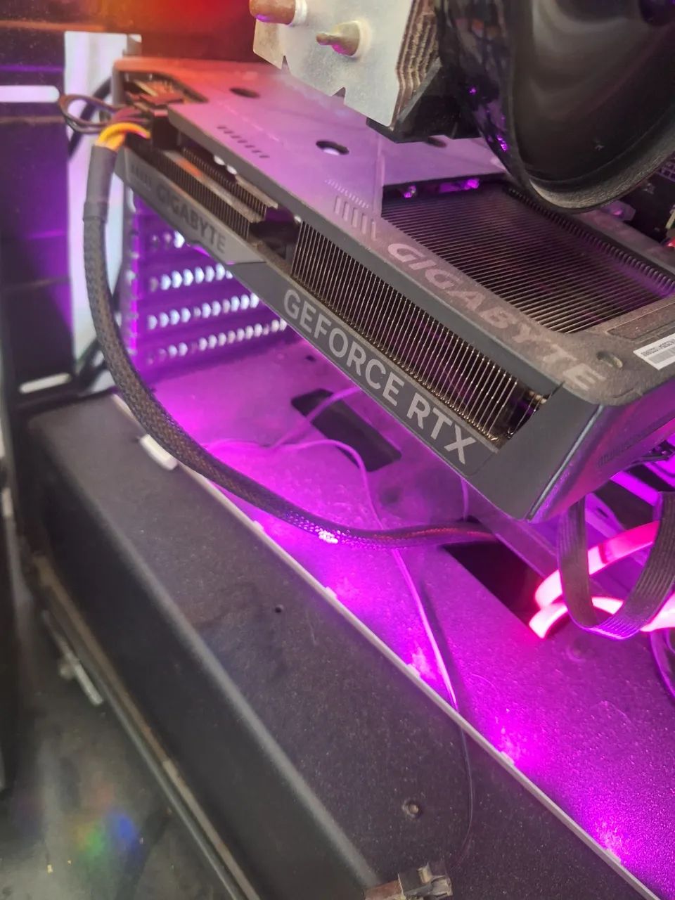 RTX 5060 8GB  - Foto 3