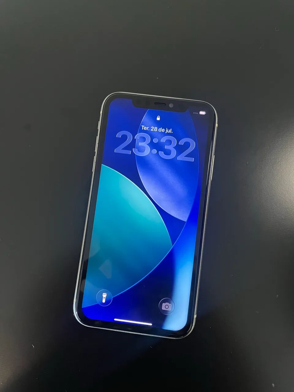 iPhone 11 branco 75%