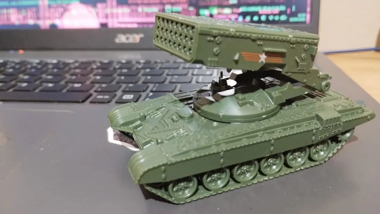 Tanque de guerra verde