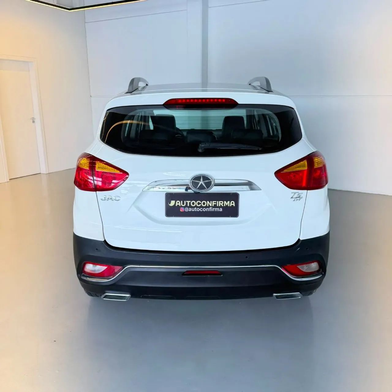 JAC T5 1.5 Jet Flex 16V 5P Aut. 2018 - Foto 5