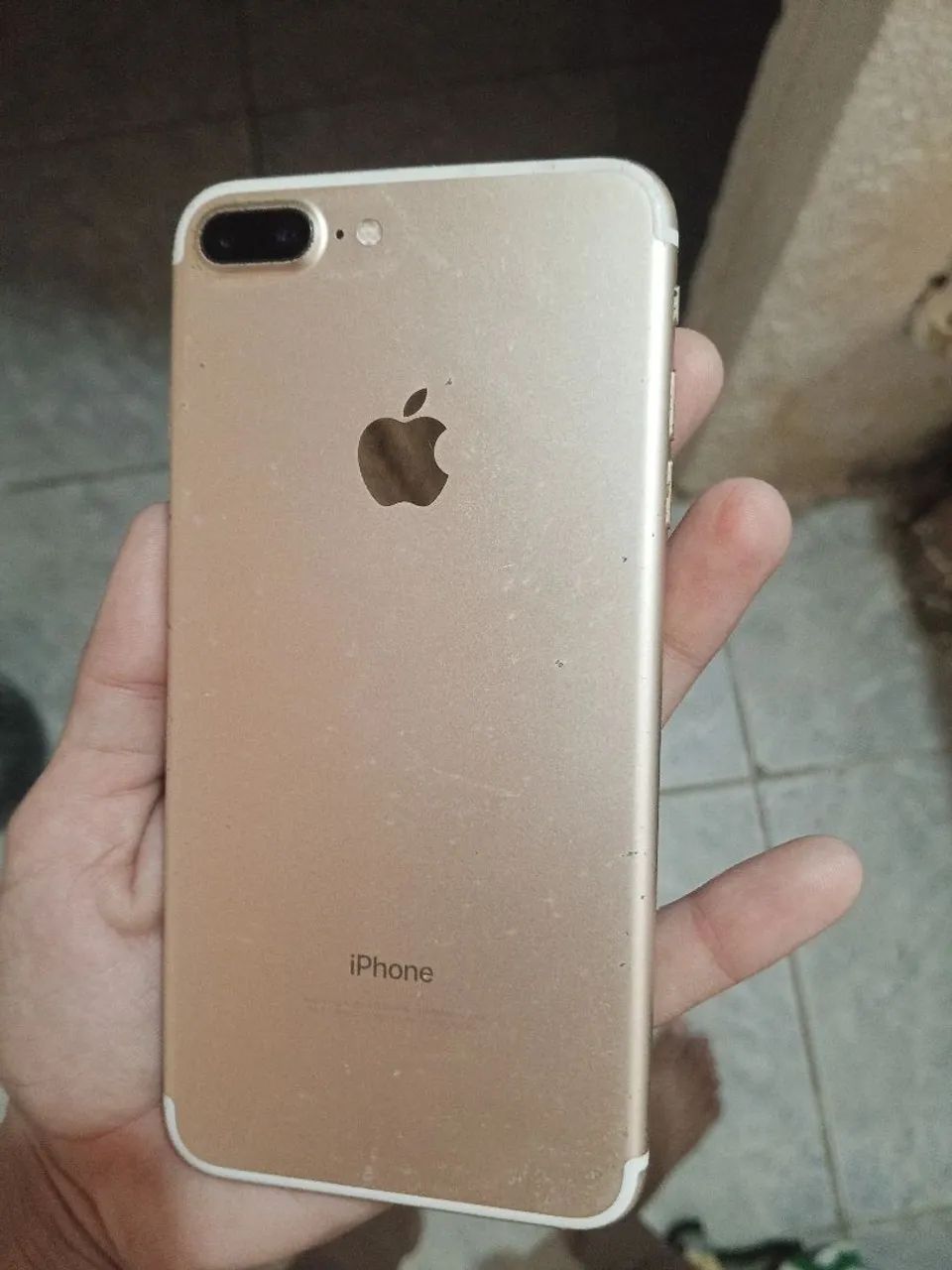 VENDO IPHONE 7PLUS 128GB Dourado - Foto 3