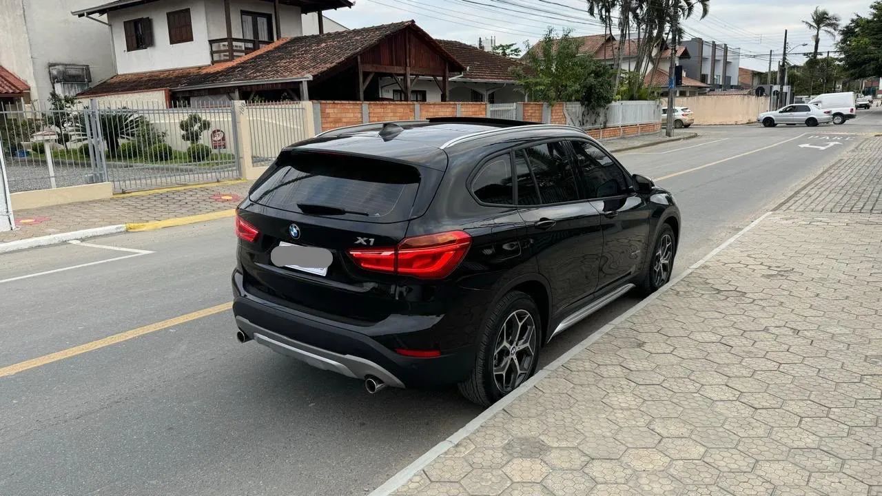 BMW X1 Sdrive 20I X-line 2.0 TB Active Flex 2016