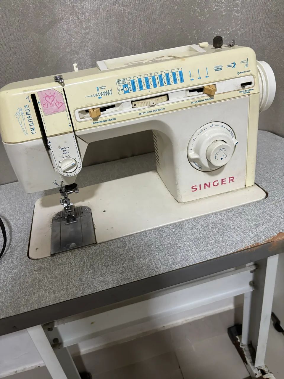 Máquina de costura 