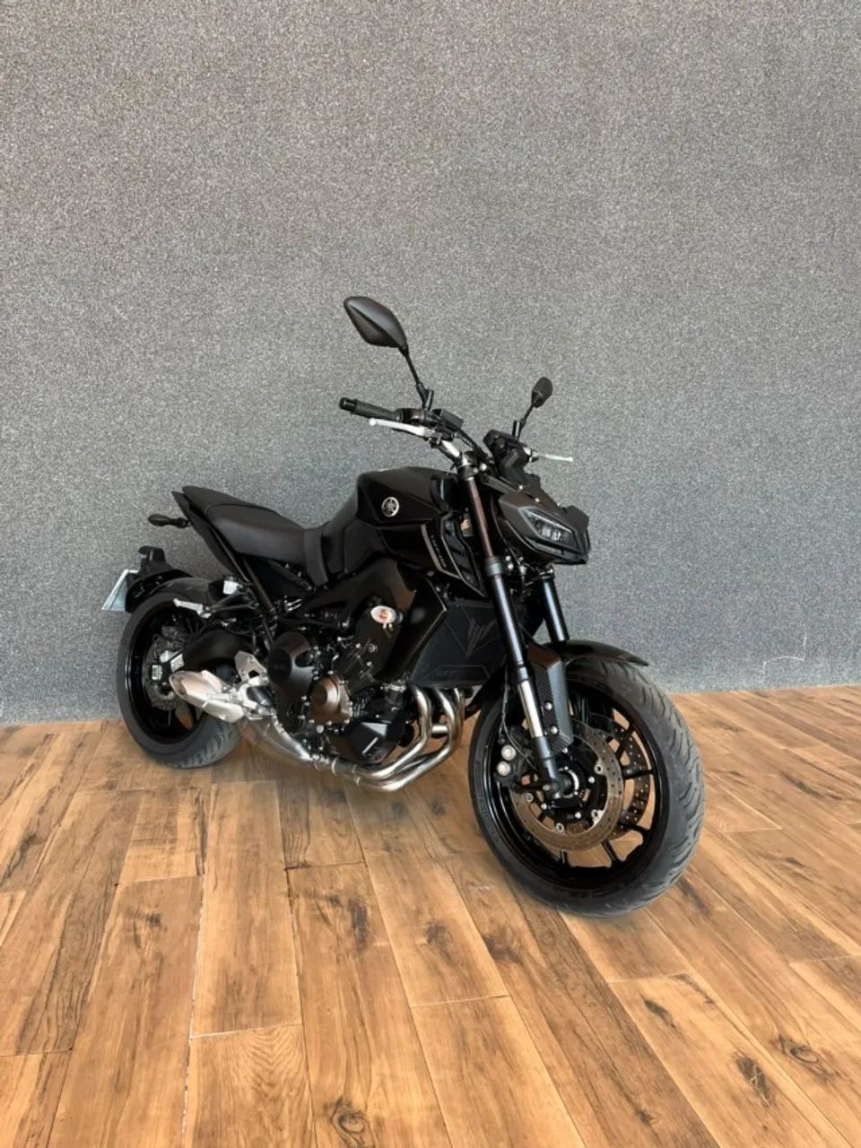 YAMAHA MT 09