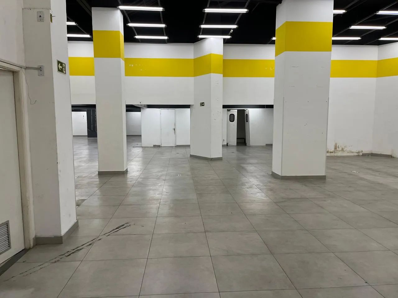 Ponto Comercial/Loja/Box no Humaitá - Foto 5