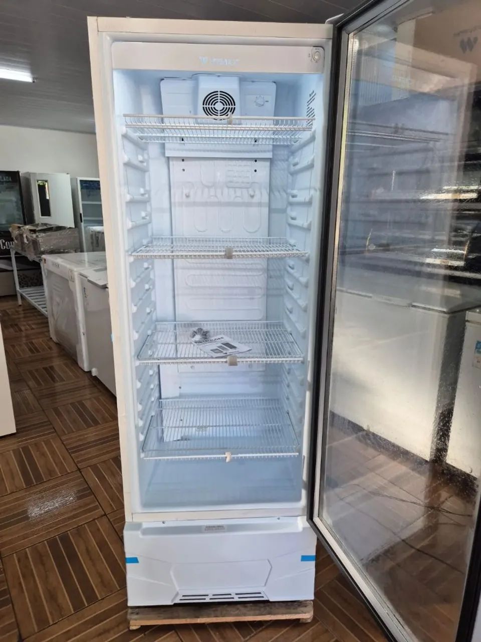 Expositor Venax Novo na caixa - Foto 2