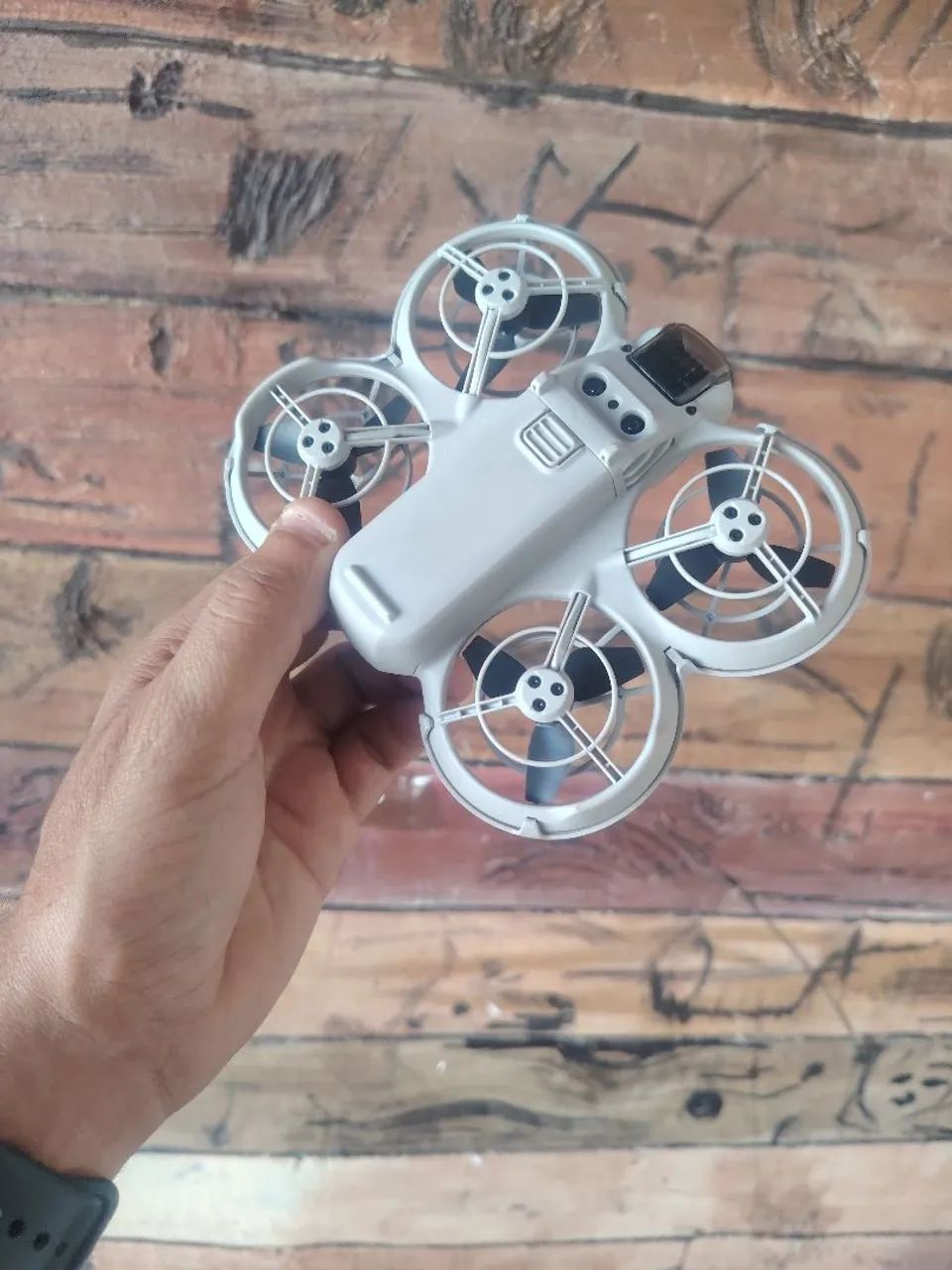 Vendo drone dji neo zerado bala