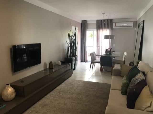 Casa com 3 quartos sendo 1 suíte no condomínio Iguatemi Residence no Bairro Parque Atalaia