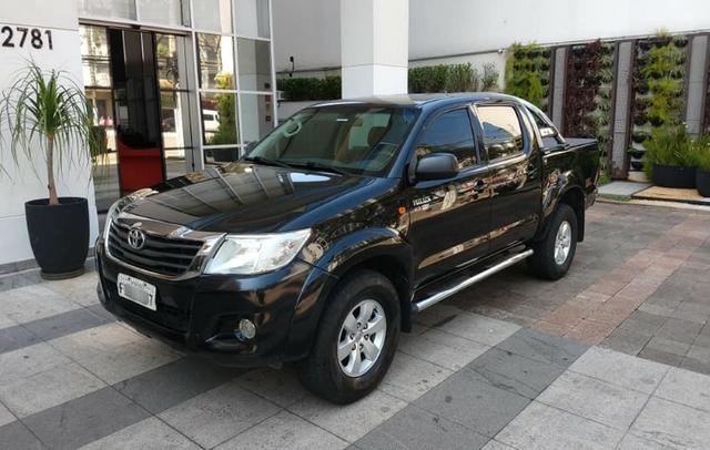 Toyota Hilux 2013, 74.000 km praticamente único dono, impecável