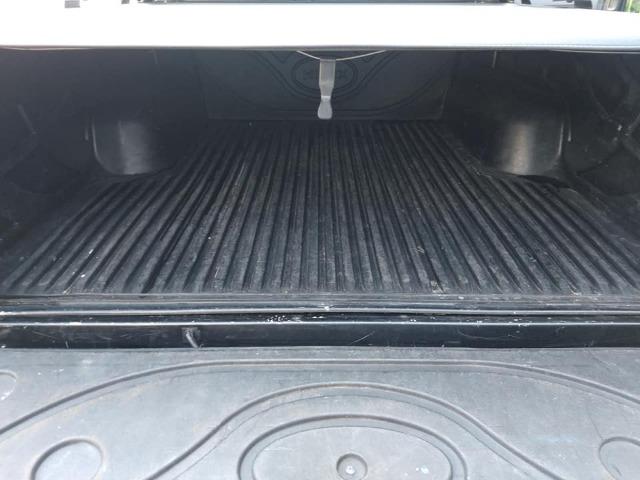 Toyota Hilux 2013, 74.000 km praticamente único dono, impecável - Foto 12