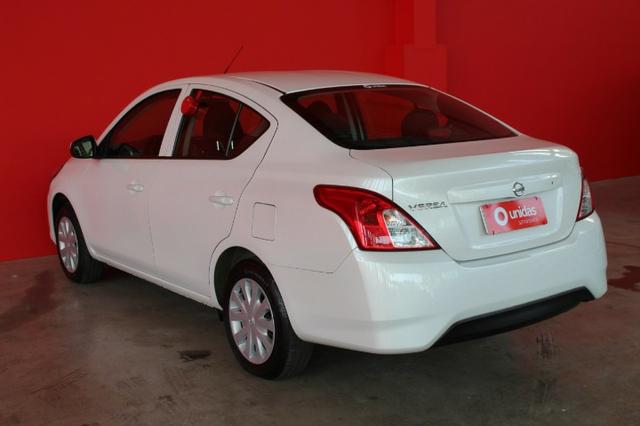 Nissan Versa - Foto 5