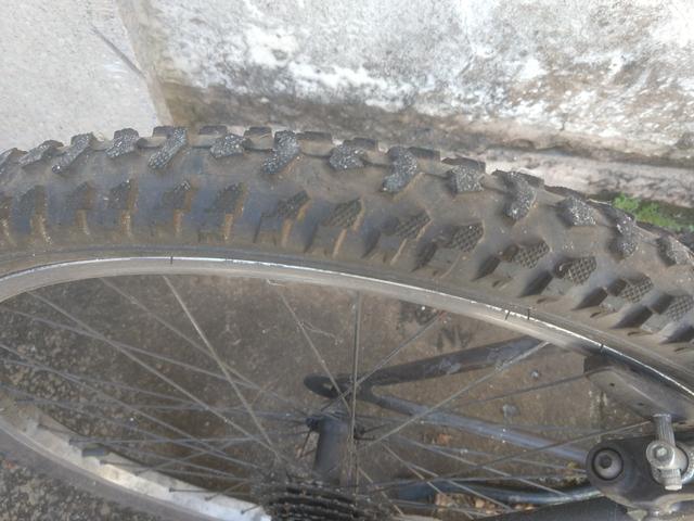 Vendo bike aceito negociar - Foto 3