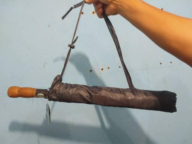Guarda chuva grande nova 10 reais * - Foto 3
