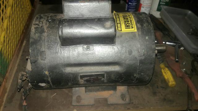 Motor 3 cv monofásico baixa rotação.