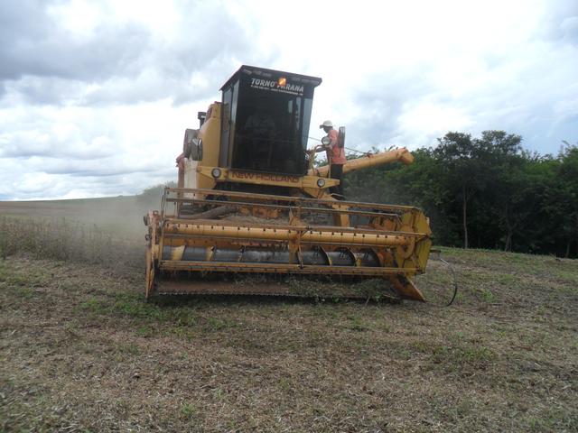 New Holland 4040