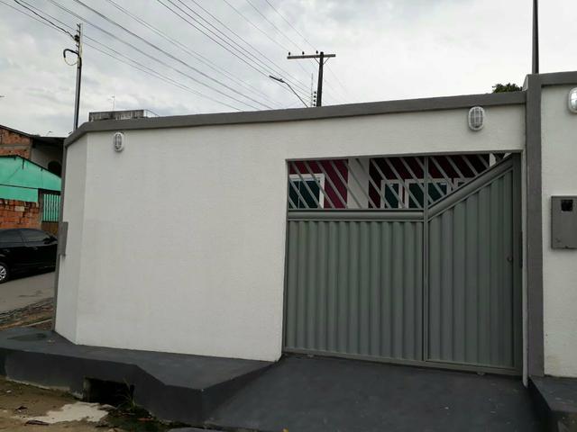 Casas próx ao shopping via norte, aceito carro ou moto como parte do pagamento