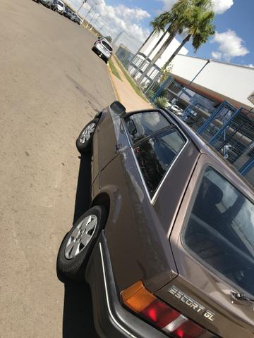 Ford Escort - Foto 4