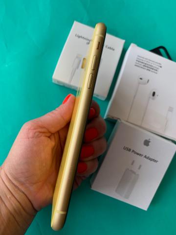 IPhone XR 64GB Amarelo - lindo - novissimo - completo - Foto 5