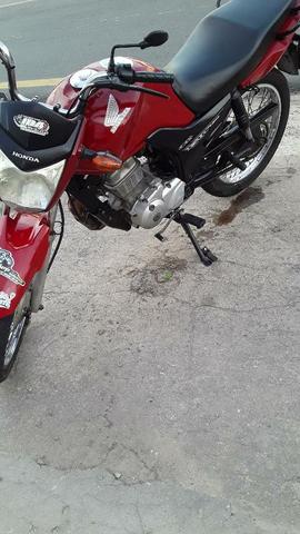 Ofereço me pra trabalhar, de motoboy delivery e farmácia