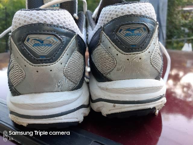Tênis original Mizuno em ótimo estado número 41.