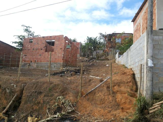 Casa em construção, excelente oportunidade para quem deseja sair do aluguel