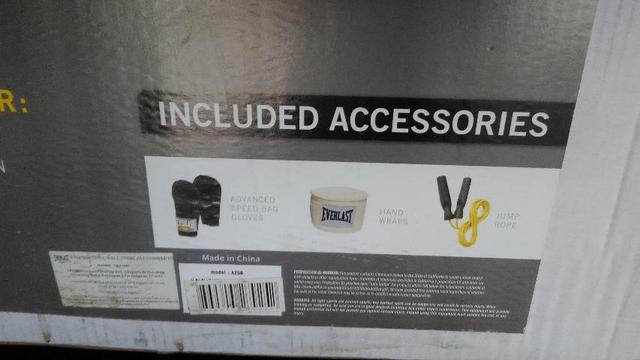 Kit Punching Ball Everlast na caixa - Foto 2