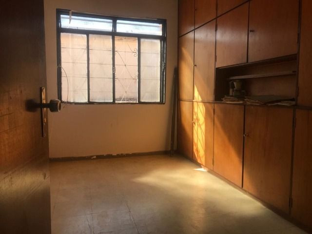 Casa - 4 quartos, setor dos funcionários, ótima oportunidade - Foto 9