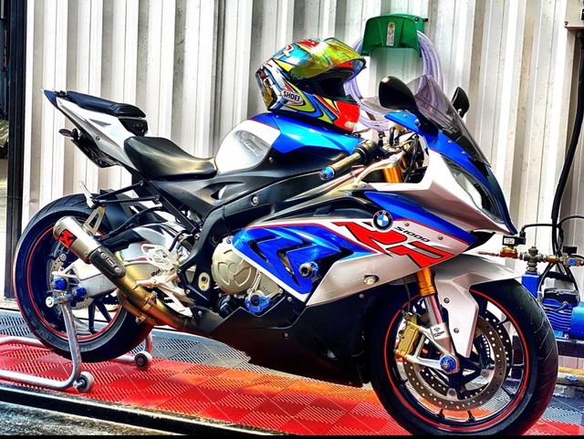 BMW S1000RR