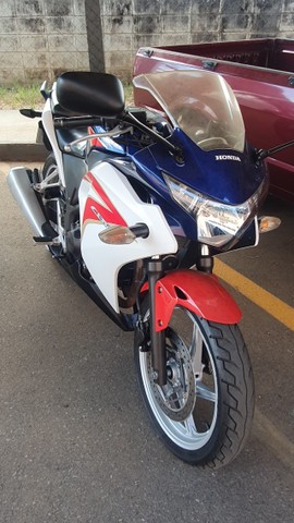 MOTO HONDA CBR 250R