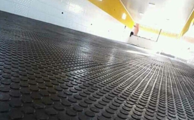 Piso 4mm emborrachado 50x50cm R$9,95  - Foto 5