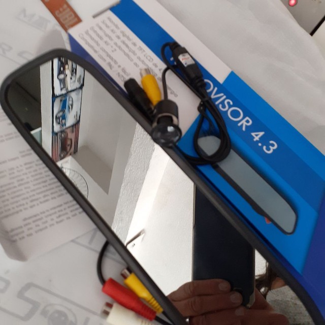 Espelho retrôvisor, Com câmera de ré.  Garantia. Novo. Instalado.  - Foto 4