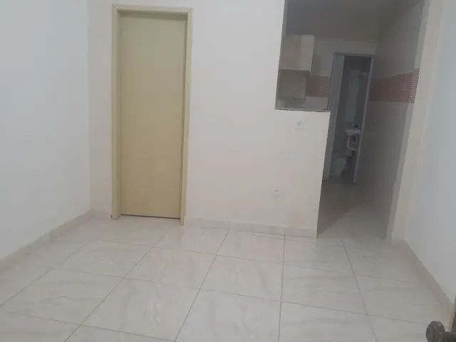 Alugo casa de 1/4 reformada  - Foto 2