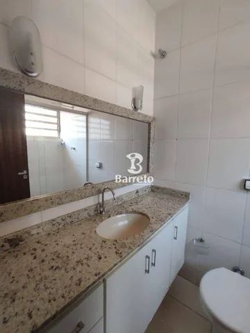 Casa com 4 dormitórios para alugar, 300 m² por R$ 4.500,00/mês - Jardim Shangri-la A - Lon