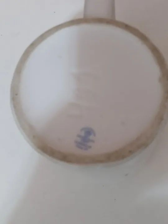 Caneca para chopp em porcelana com filete de ouro  - Foto 4