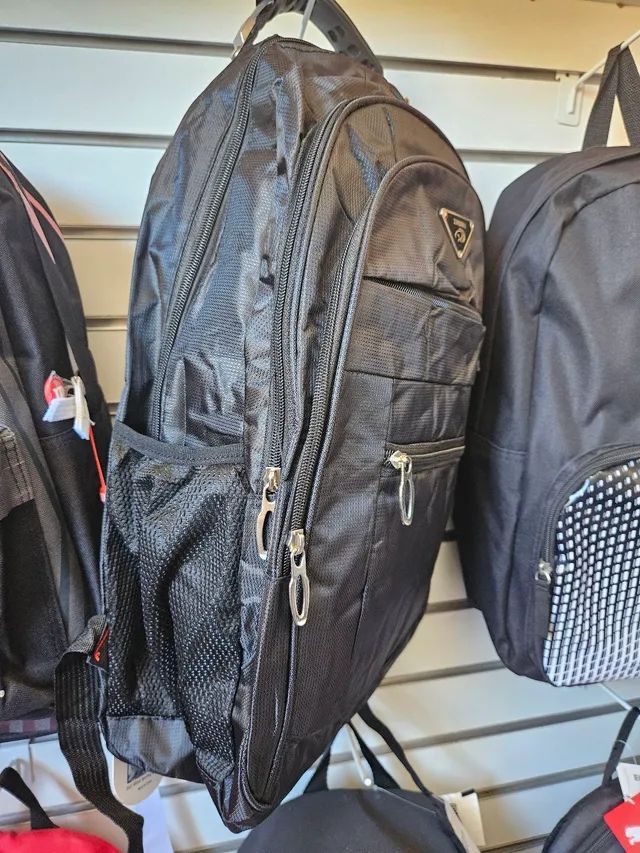 PROMOÇÃO MOCHILA UNISSEX R$99.00 AVISTA.  - Foto 3