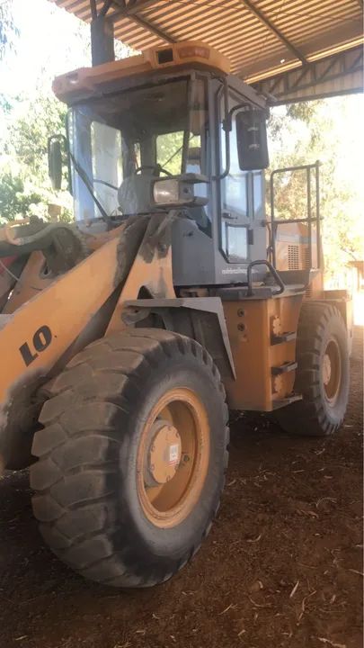 Vendo Pá Carregadeira 