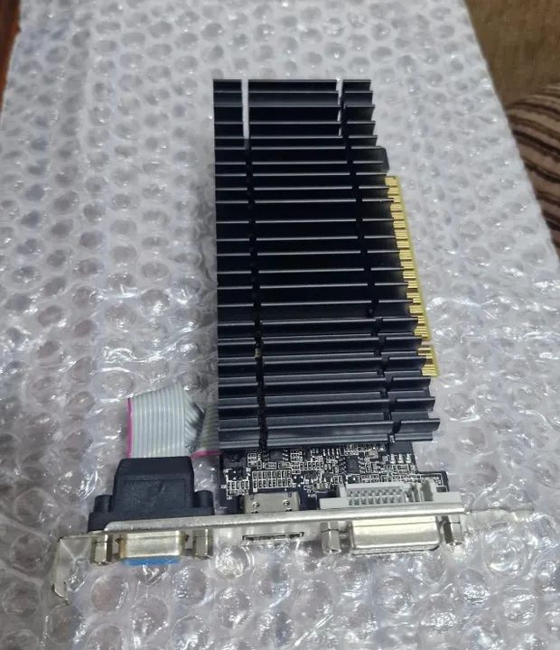 Vga Pci Exp. 1gb 64bits Gt210 Gt210lp-1d3 Ddr3 - NVIDIA - Foto 3
